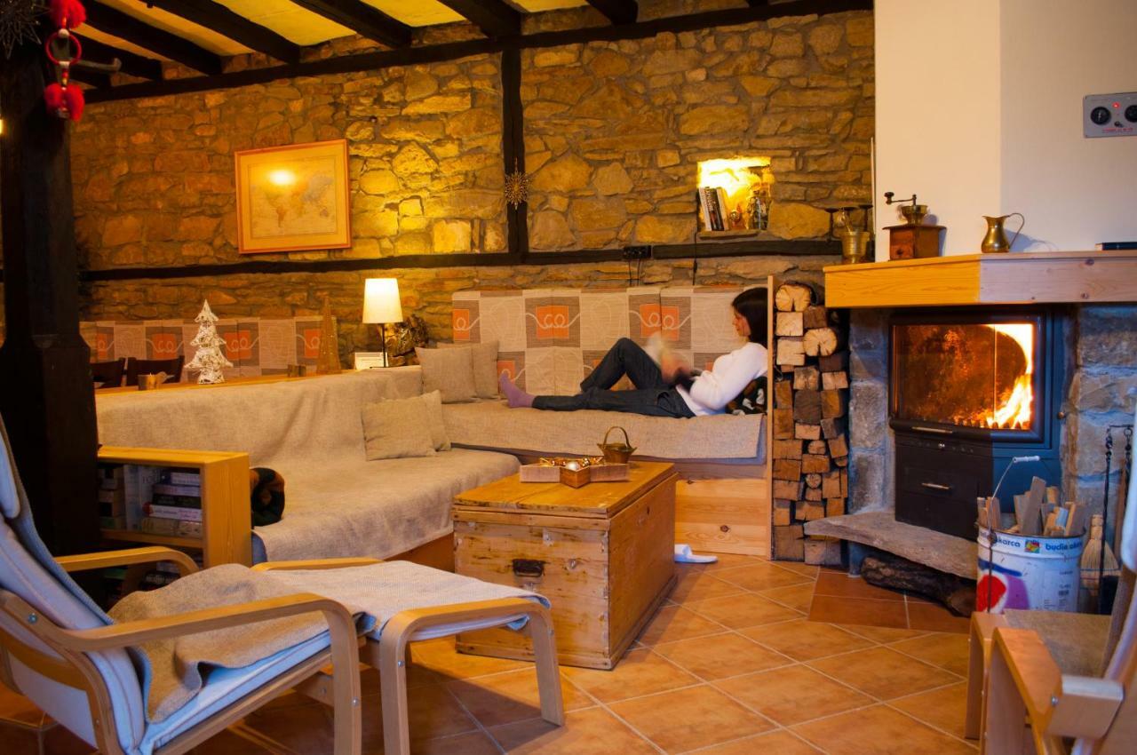 Guest House Epochs Since 1871 Lyaskovets Esterno foto